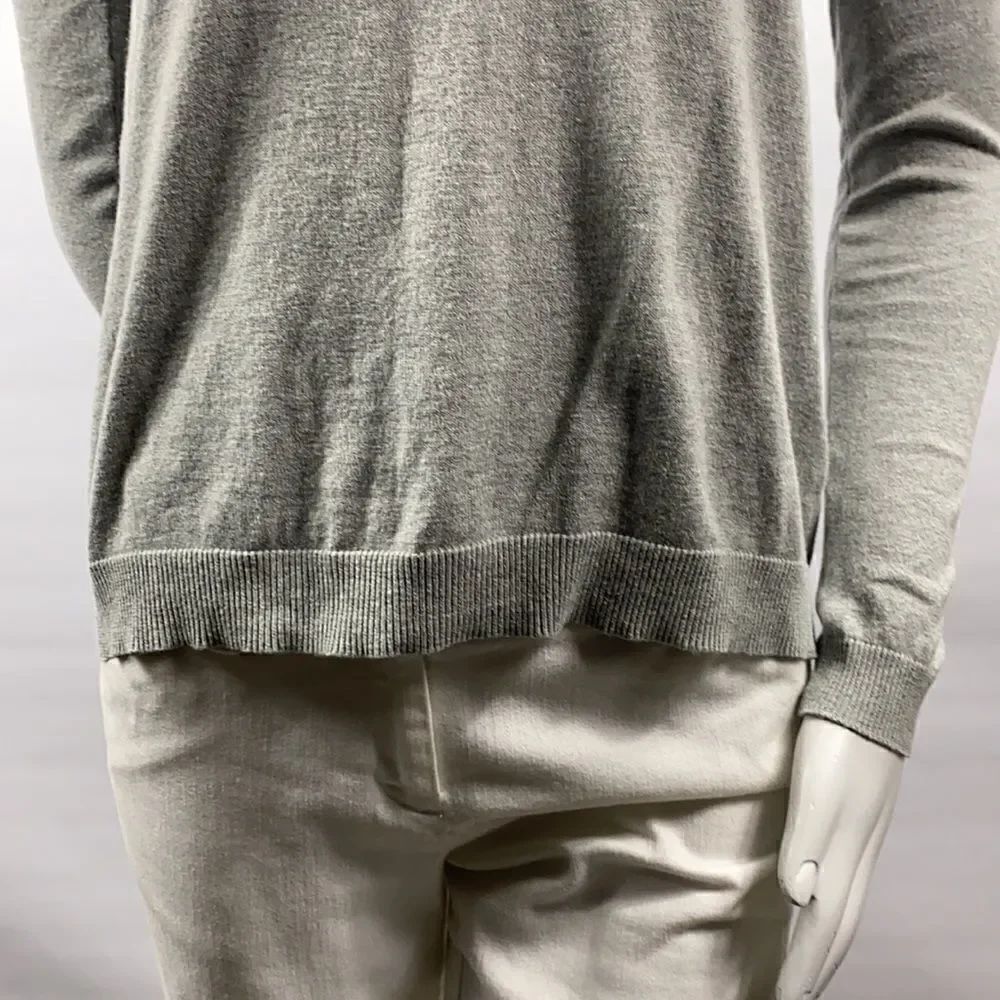 3For$20 Gap Gray Sweater size: Small - Picture 3 of 8